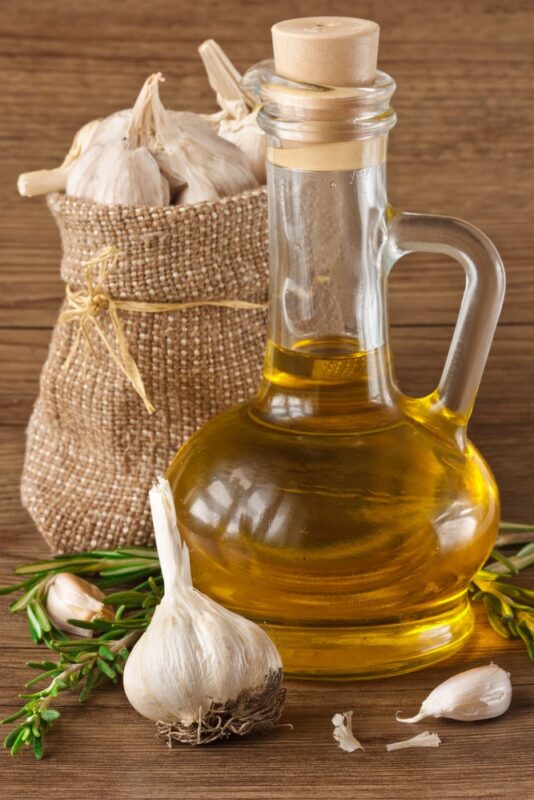  آشنایی با روغن سیر و خواص درمانی آن در طب سنتی